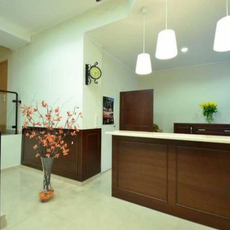 Hotel Iskra Rzeszow Luaran gambar