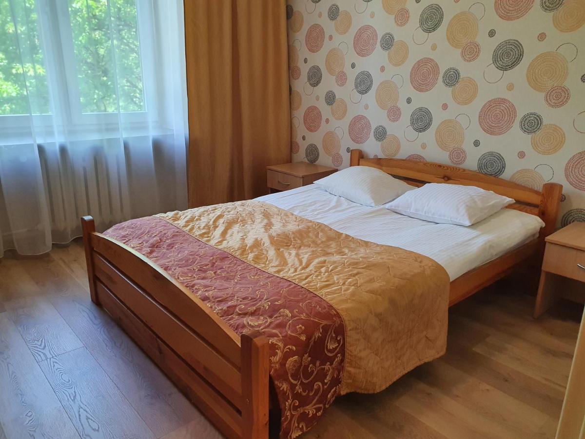 Hotel Iskra Rzeszow Luaran gambar