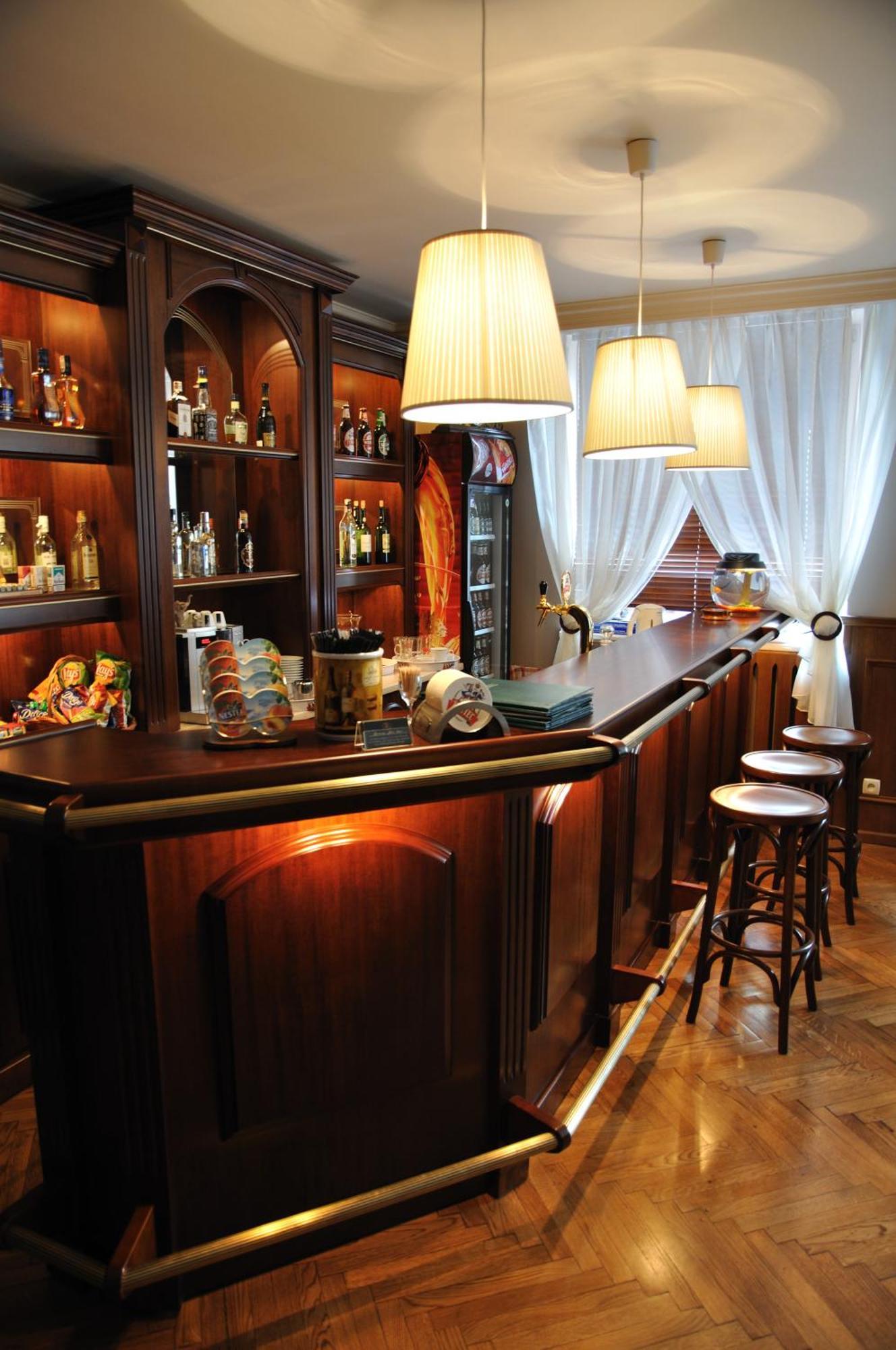 Hotel Iskra Rzeszow Luaran gambar