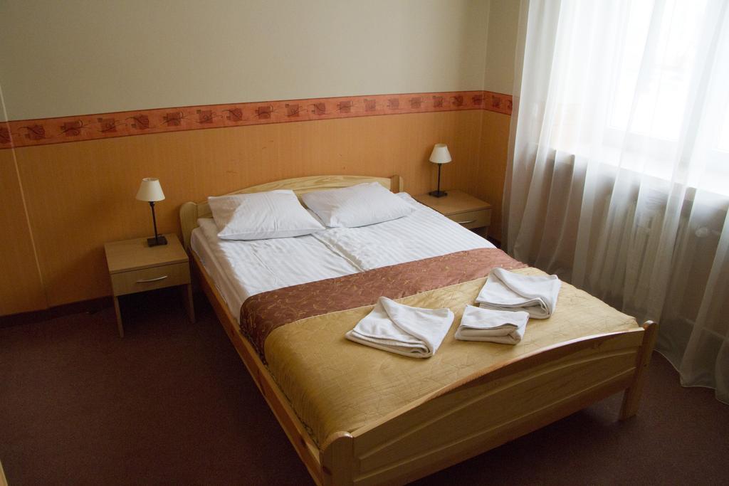 Hotel Iskra Rzeszow Bilik gambar