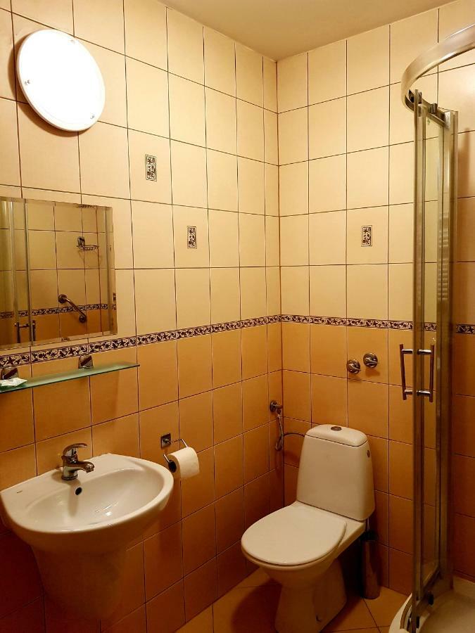 Hotel Iskra Rzeszow Luaran gambar